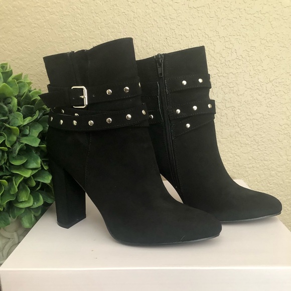 Size 7.5 Kemba heeled booties by JustFab. - Picture 5 of 8